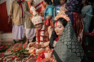 Hindu Wedding Ceremony Traditions and What They Mean